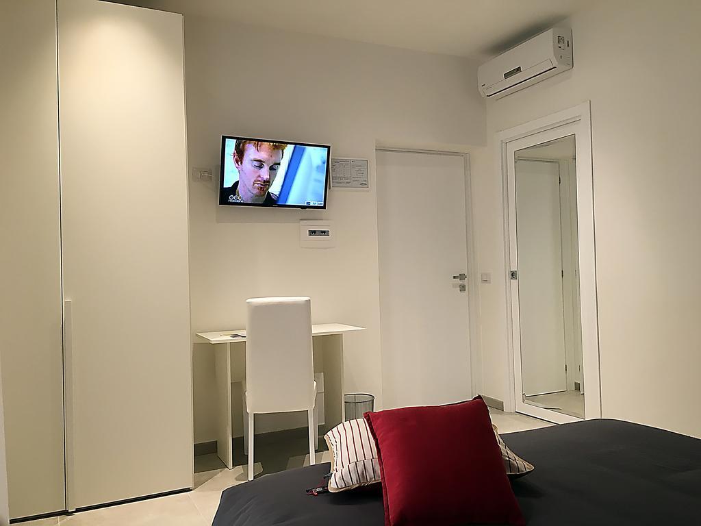 Quattro Stelle Al Porto Guest House Civitavecchia Exterior photo